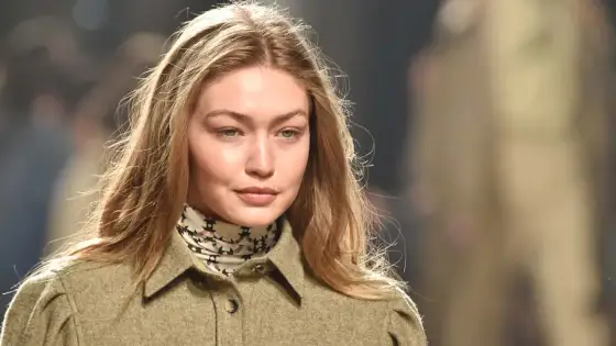 Mechas blancas perfectas - Guía para un rubio frío duradero
